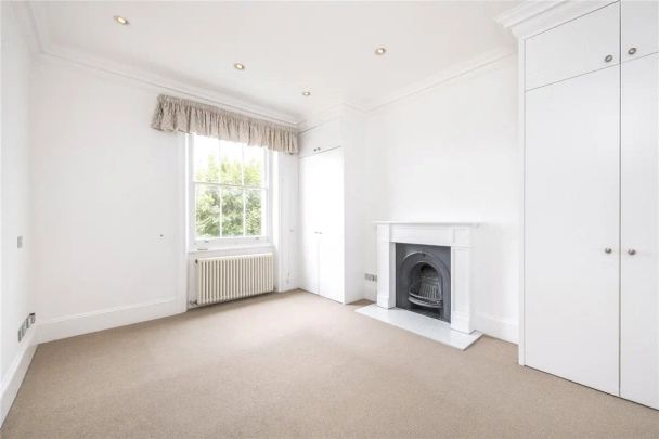 5 bedroom house in Belsize Park - Photo 1