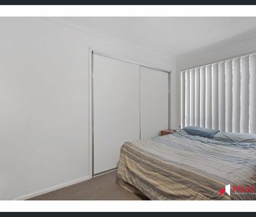 4 BEDROOM HOUSE ON A 1000+SQM BLOCK - Photo 2