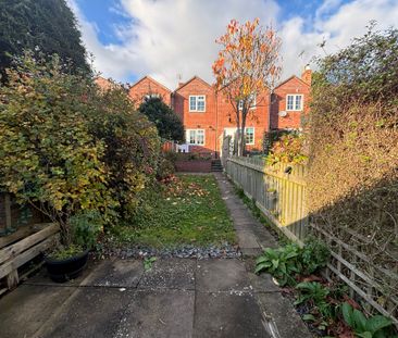 2 bed terraced house to rent in New Street, Kenilworth, CV8 - Photo 1