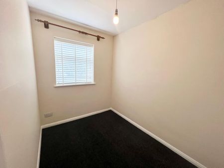 2 bedroom semi-detached house to rent - Photo 2