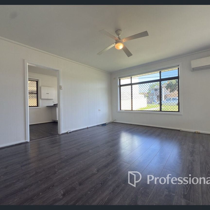 Neat and tidy Family Home!!! - Photo 1