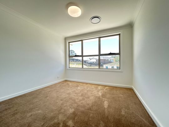 7 Stringybark Road, Oakville NSW 2765 - House For Rent | Domain - Photo 1