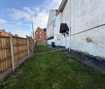 Whieldon Road, Fenton, Stoke-on-trent, ST4 - Photo 4