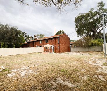 A Family Sized Terrace Home! - Photo 5