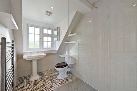 SHORT TERM - A three bedroom cottage located in Temple with river frontage and mooring - Photo 5