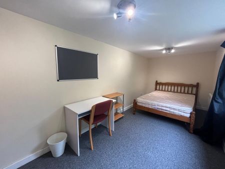 5 bedroom house to rent - Photo 3