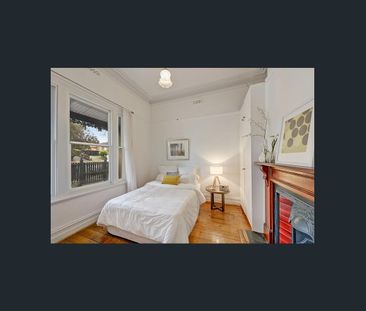 Charming Victorian Retreat in Leafy Hawthorn Cul-de-Sac - Photo 4