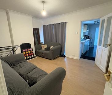 Room in a Shared House, Chester Street, RG30 - Photo 1