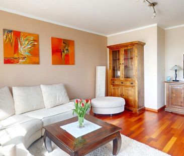 Möblierte Dachgeschosswohnung mit Penthouse-Flair - Photo 1