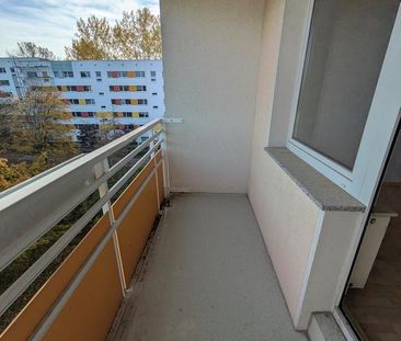 ++ freundliche Nachbarschaft - wunderschöne 3-Raum Wohnung - Balkon... - Foto 1