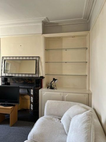 5 bedroom flat to rent - Photo 4