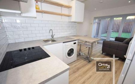 |ref: |, High Road, Southampton, SO16 - Photo 5