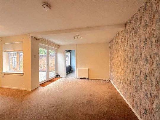 Queens Court, Ledbury, Herefordshire, HR8 - Photo 1