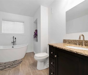 For Lease - 202 Cox Mill Road, Barrie, Ontario - Photo 6