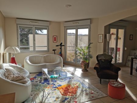 LOCATION - APPARTEMENT T3 - SAINT PRIEST Saint-Priest (69800) - Photo 3