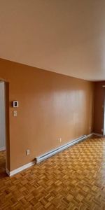 4.5 Apartment Available - A louer • For Rent - Photo 3