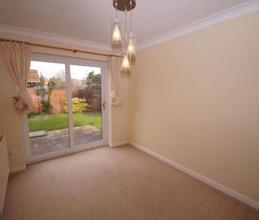 A 3 Bedroom House in Up Hatherley GL51 3YR - Photo 4