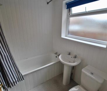 2 bedroom terraced house to rent - Photo 6