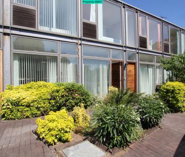 4 bedroom terraced house to rent - Photo 3