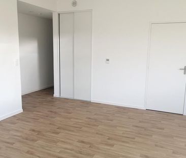 A LOUER - Appartement T3 Neuf - CHAVAGNE - Photo 4