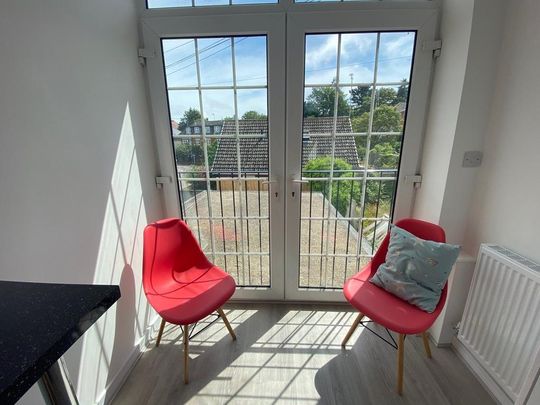 3 bedroom flat to rent - Photo 1