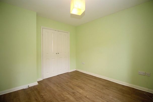 4 bedroom terraced house to rent - Photo 1