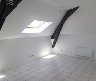 Location appartement rénové 4 pièces 69.66 m² à Cluses (74300) - Photo 2