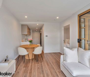 Pretty as a picture - Photo 2