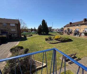 Shears Court, Sunbury-on-Thames, Surrey, TW16 7NF - Photo 3