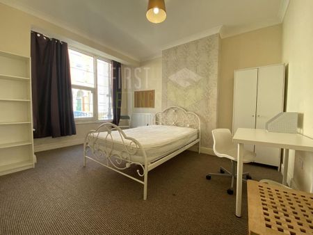 5 bedroom terraced house to rent - Photo 3