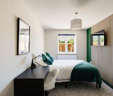 1 bedroom block of apartments to rent - Photo 6