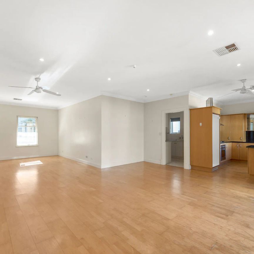 Three bedroom two bathroom home in wanted locale - Photo 1