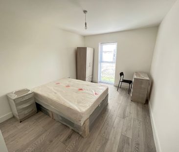 Modern 2-Bedroom, 2-Bathroom Student Apartment in Portswood, Southa... - Photo 5
