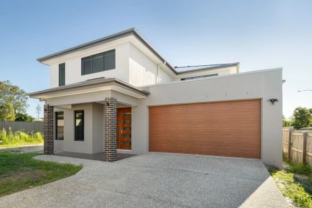 Brand New, Expansive and Opulent - Photo 3