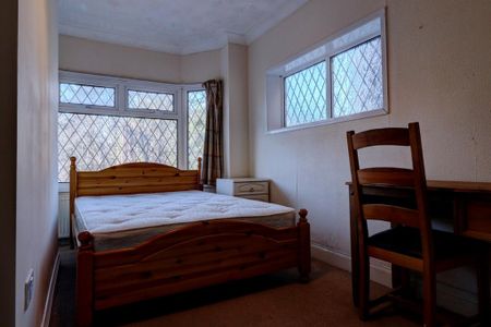 1 bedroom parking to rent - Photo 2