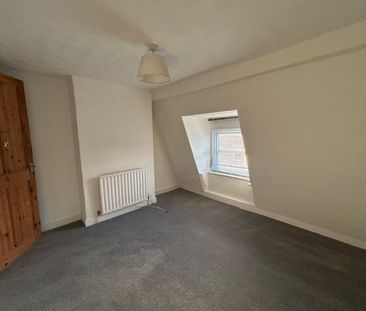 3 bedroom terraced house to rent - Photo 6
