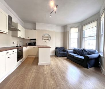 2 double bedroom first floor flat, Acton Lane, London, W3 8NX - Photo 2