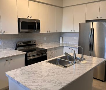 For Lease - 151 Velvet Way, Thorold, Ontario - Photo 2