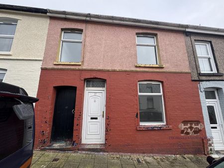 4 bedroom terraced house to rent - Photo 3