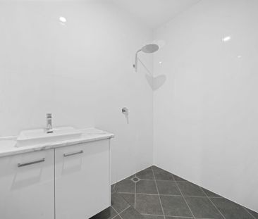 2 Bedroom Unit in convenient location - Photo 6