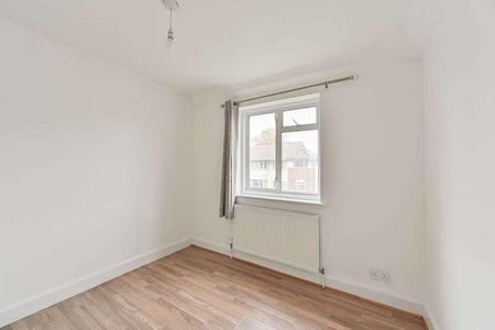 Runnymede, Colliers Wood, SW19 - Photo 3