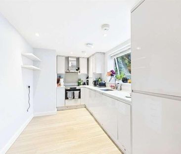 Ray Park Avenue, Maidenhead, Berkshire, SL6 - Photo 6