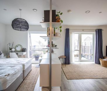 Studio to rent - Photo 2