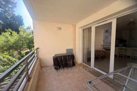 Location Appartement 2 pièces 41m² TOULON 83100 - Photo 5