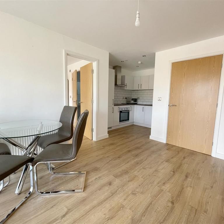 2 bedroom apartment to rent - Photo 1