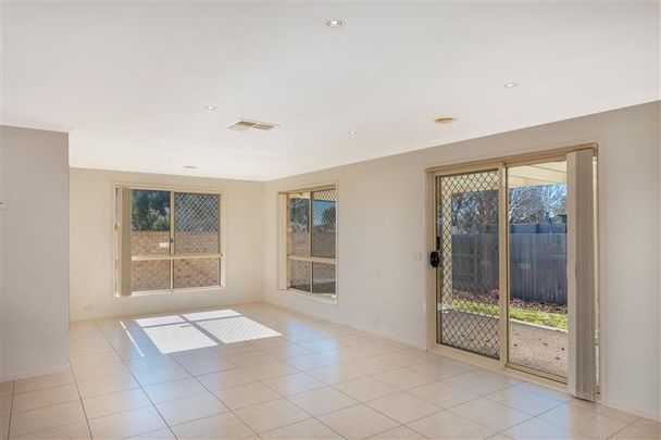 30 Elliman Street, Gungahlin ACT 2912 - House For Rent | Domain - Photo 1