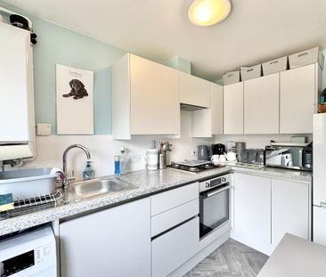 2 bedroom property to rent - Photo 6