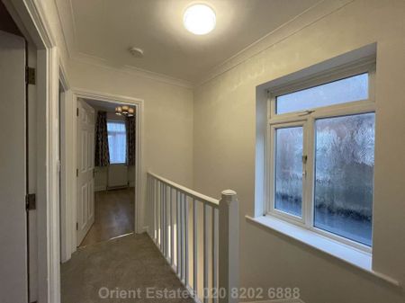 Price £3,000 pcm - Available Now - Furnished - Photo 4