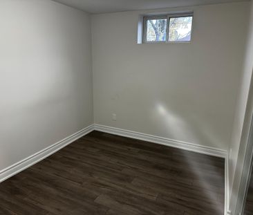 For Lease - 77 Foreht Crescent, Aurora, Ontario - Photo 4