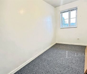 2 bedroom apartment to rent Larkspur Gardens, Luton, Bedfordshire, LU4 - Photo 5